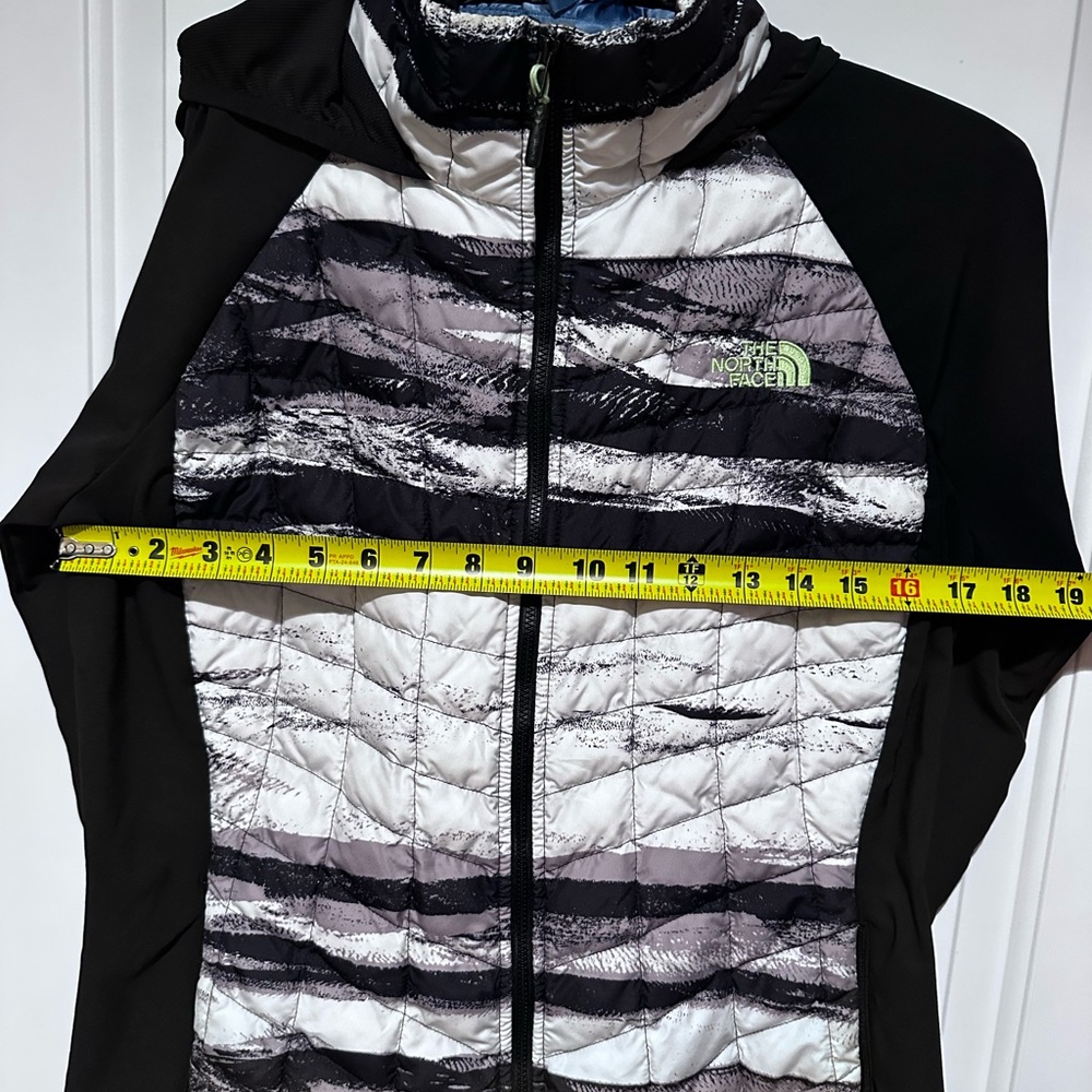 The North Face Quilted Hybrid Jacket Hooded Black Gray Insulated Full Zip - Picture 13 of 14